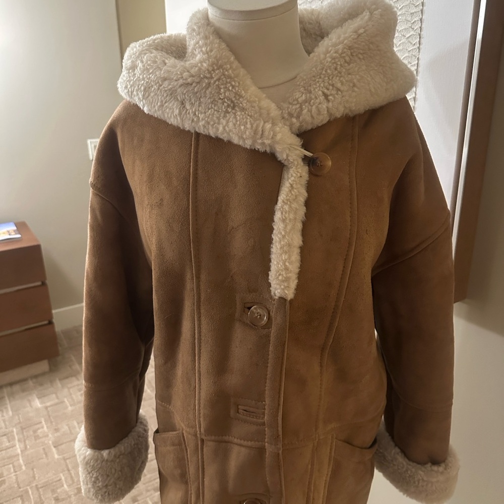 Cozy Tan Shearling Coat with Hood